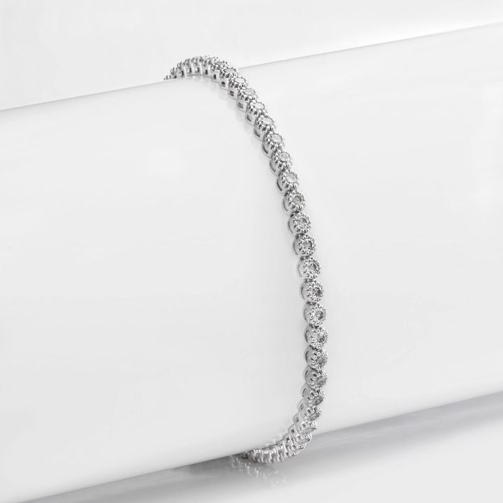 White gold 2.3 carat tennis bracelet