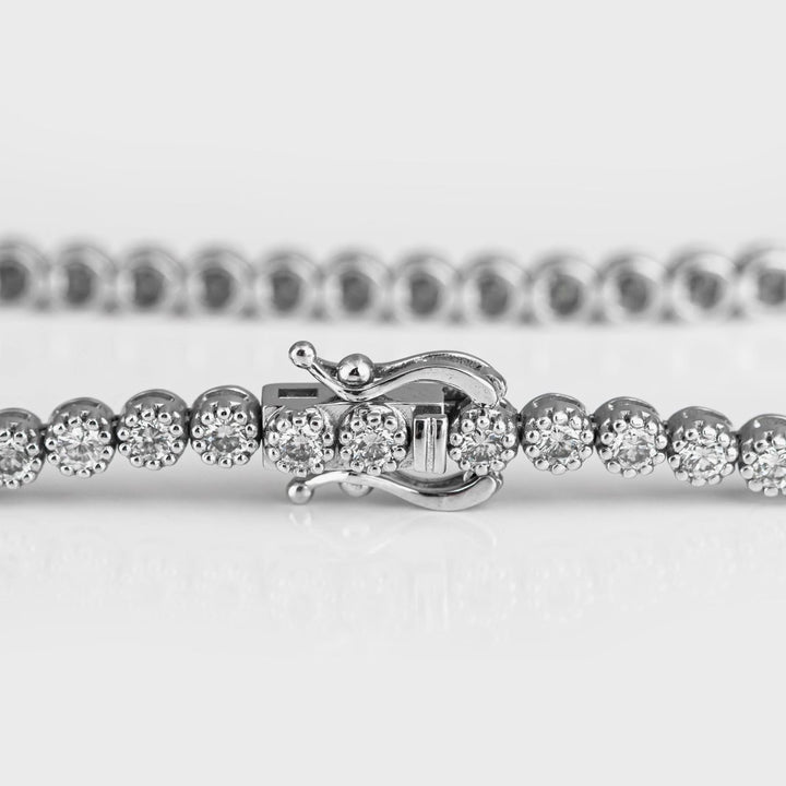 White gold 2.3 carat tennis bracelet