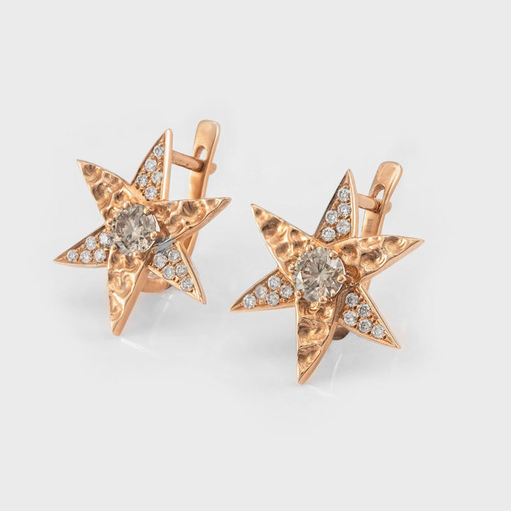 LIGHT BROWN center diamonds star flower earrings