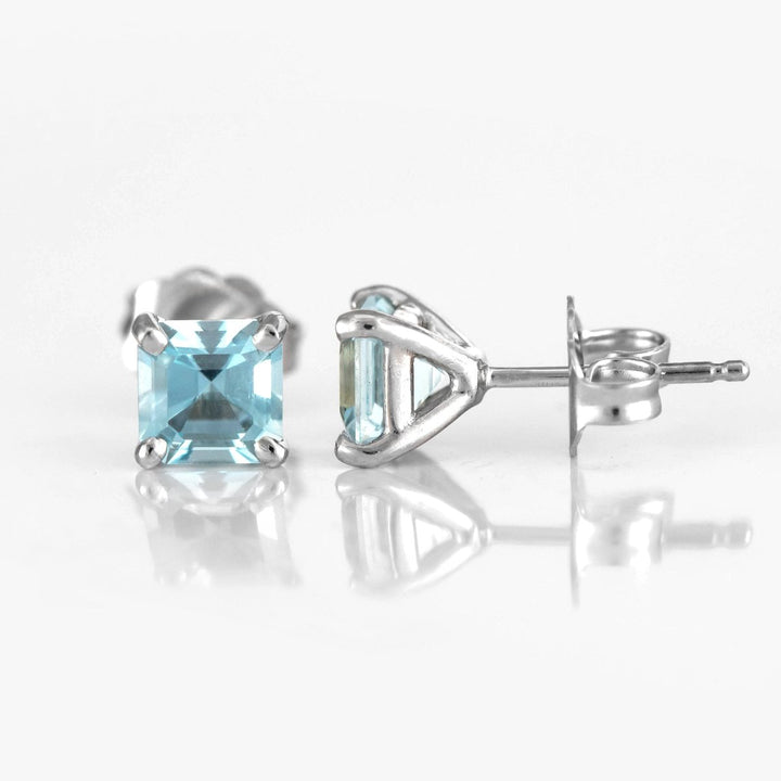 Aquamarine Stud Earrings in white gold