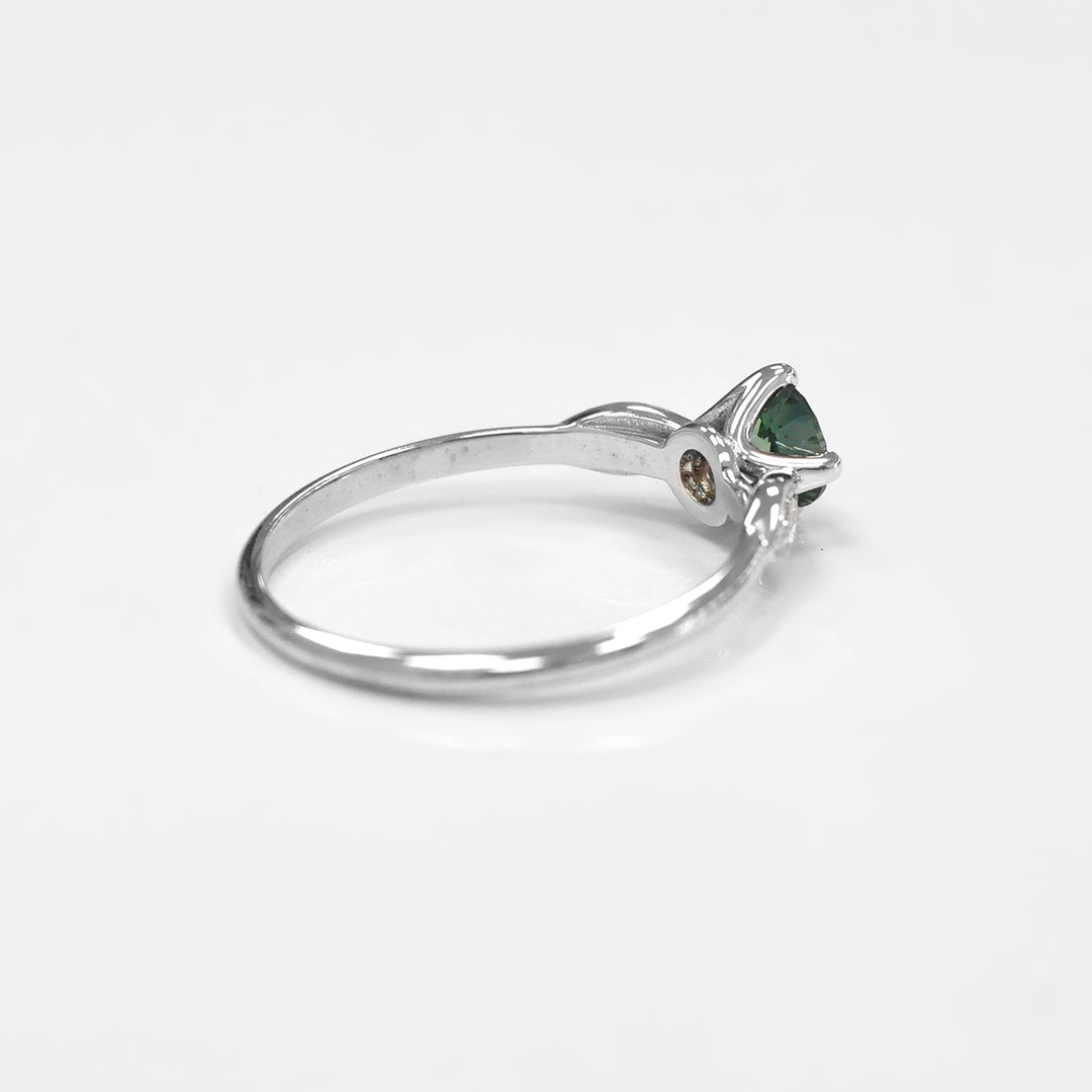 Teal Sapphire and Side Diamonds Delicate Ring