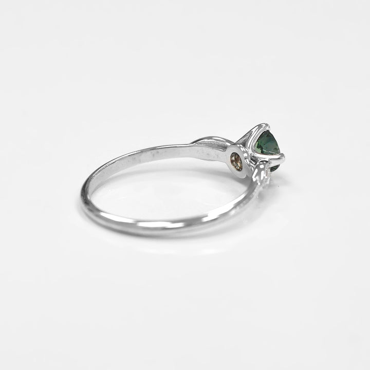 Teal Sapphire and Side Diamonds Delicate Ring
