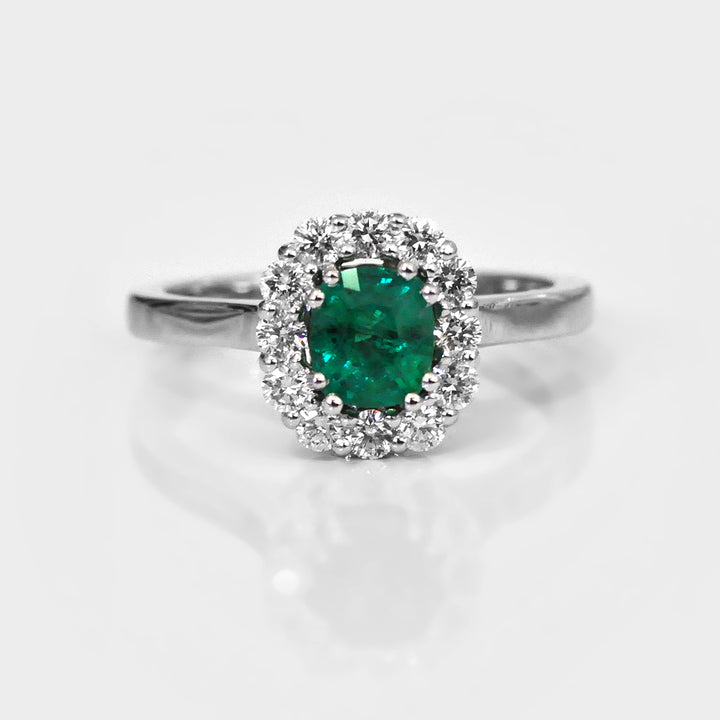 18k White Gold Cushion cut Emerald and Halo Diamonds Ring