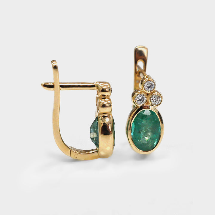Natural Oval Emerald and Diamonds Earrings