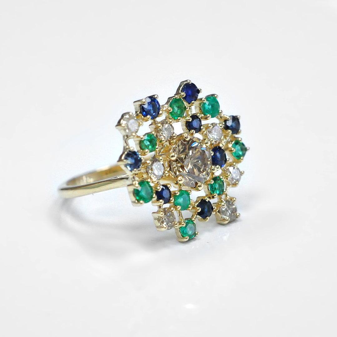 Round Diamonds sapphires &amp; Emeralds Yellow Gold Cluster Ring