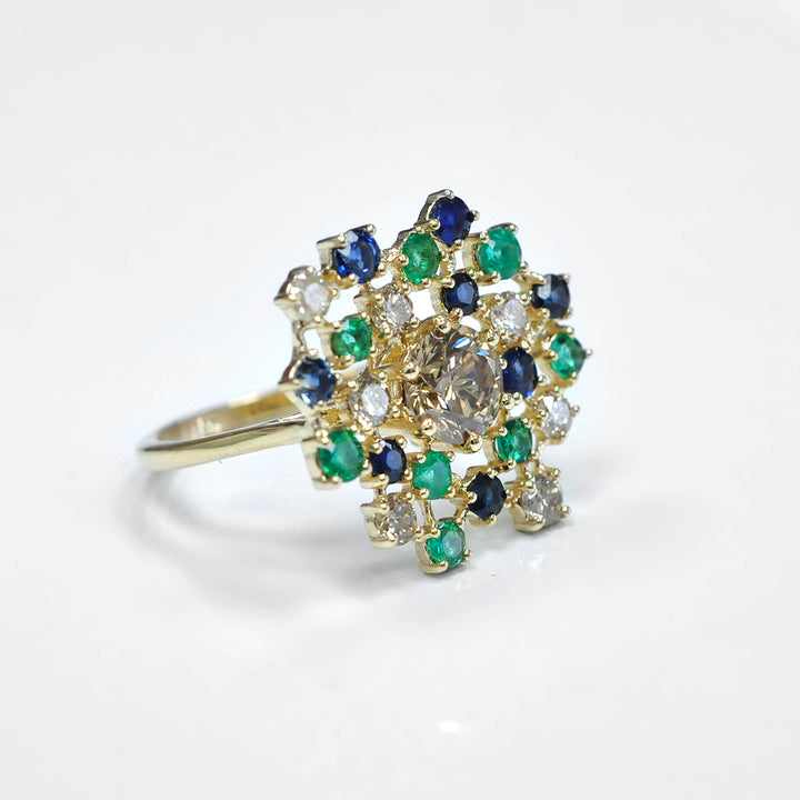 Round Diamonds sapphires &amp; Emeralds Yellow Gold Cluster Ring