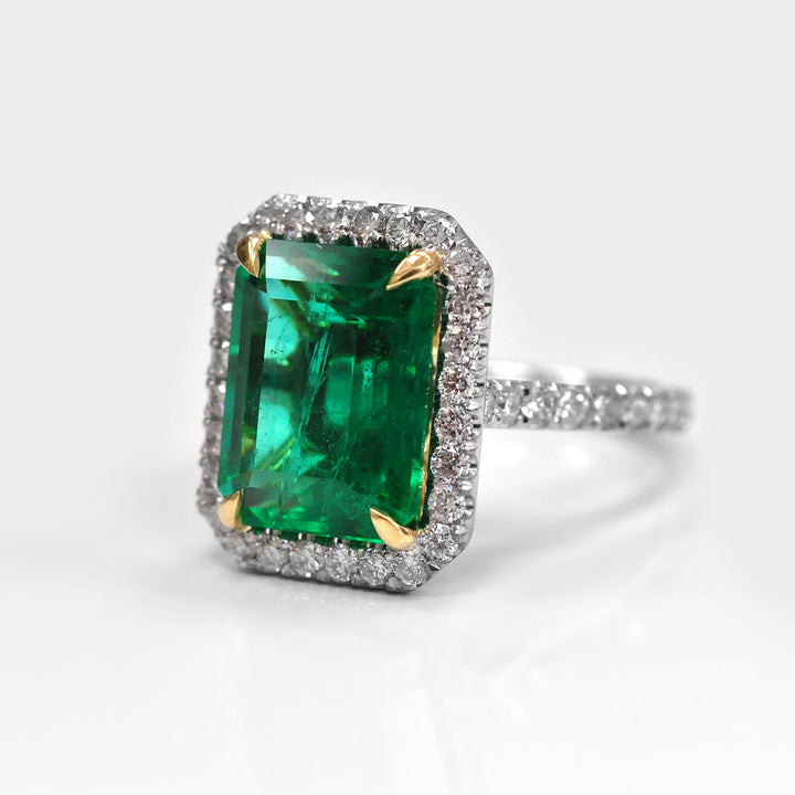 Seven Carat Zambian Emerald and Diamonds Ring