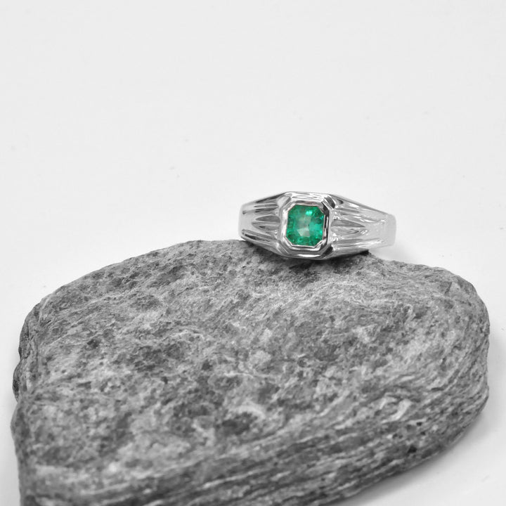 Green Colombian Emerald Men&