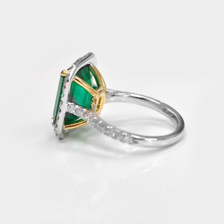 Seven Carat Zambian Emerald and Diamonds Ring