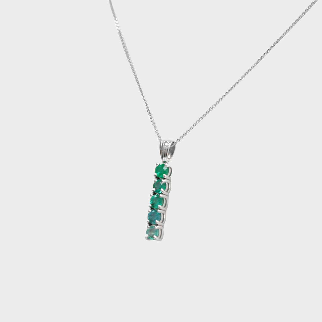 Five Emeralds line Pendant in White Gold