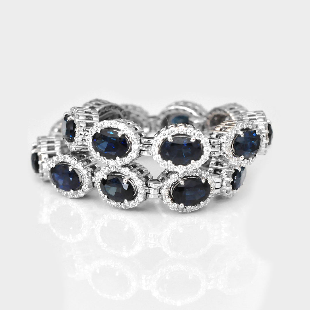 Sapphire And Halo Diamonds Bracelet in White Gold