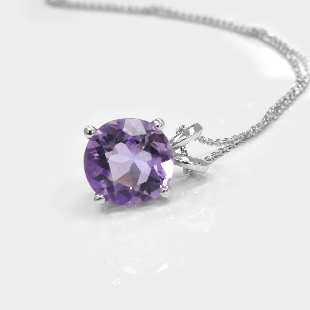 Amethyst Solitaire Pendant &amp; Chain.