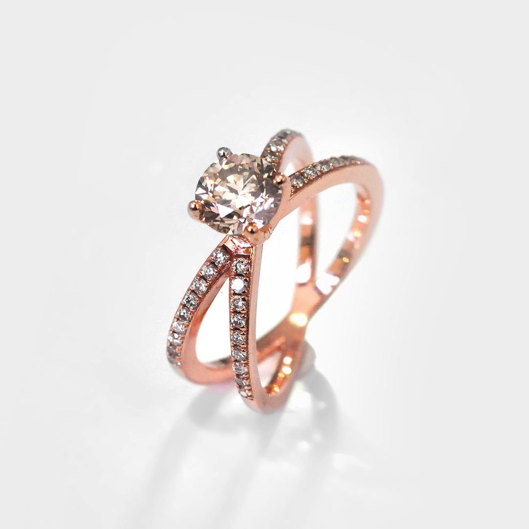 Round Diamond X shank Ring in Rose Gold
