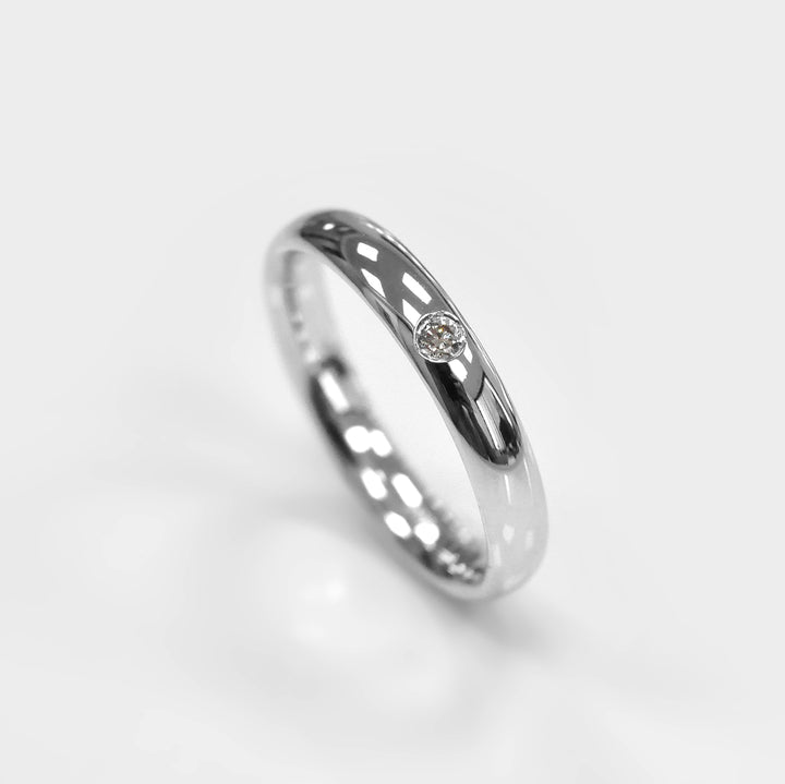 Dainty Diamond Ring in White Gold