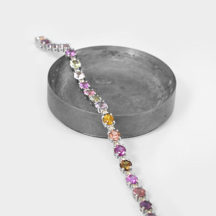 Fancy Round Shape Sapphire and Diamonds Bracelet