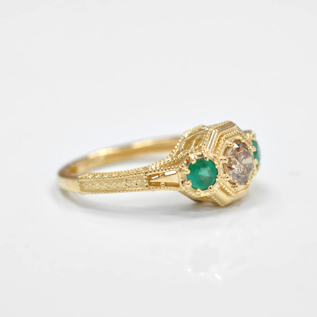 Round Diamond and Green Emeralds 3 Stones Ring in Yellow Gold