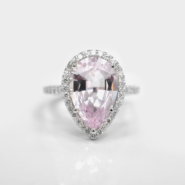 Light Pink Pear Shape Morganite and Diamonds Ring