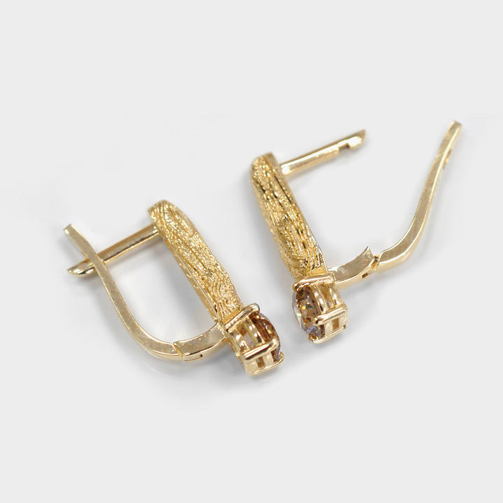 Round Diamond Textured  Yellow Gold Earrings