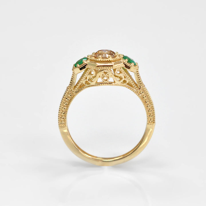 Round Diamond and Green Emeralds 3 Stones Ring in Yellow Gold