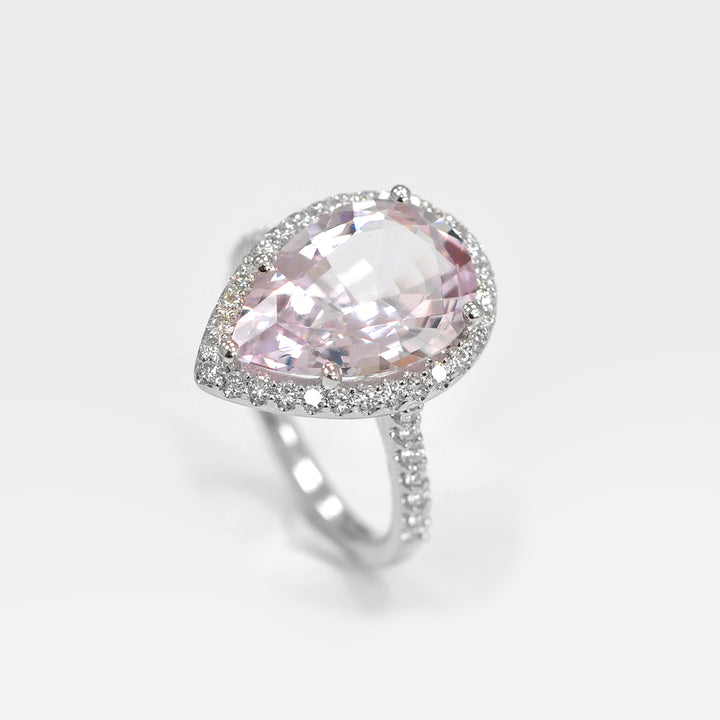 Light Pink Pear Shape Morganite and Diamonds Ring