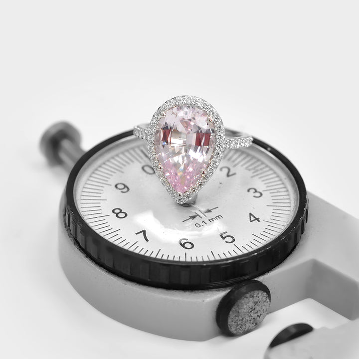 Light Pink Pear Shape Morganite and Diamonds Ring