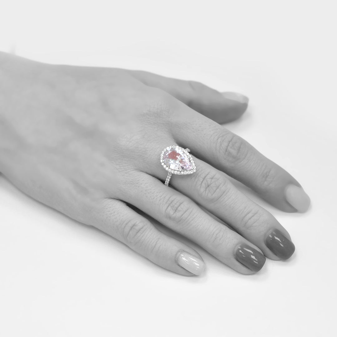 Light Pink Pear Shape Morganite and Diamonds Ring
