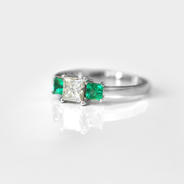 Princess Cut Diamond &amp; Emeralds Ring in White Gold