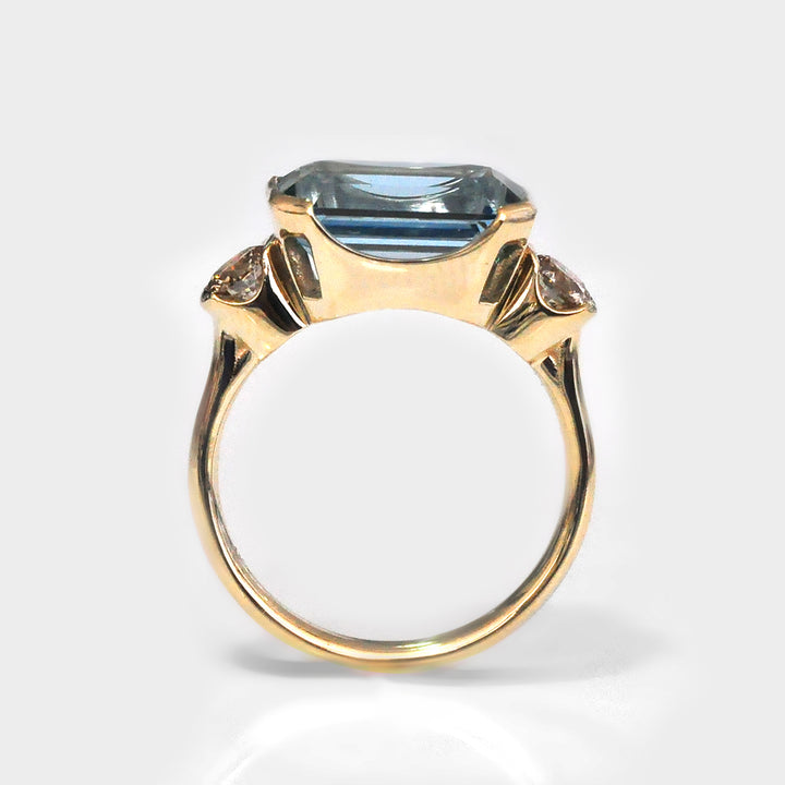 Top Quality Aquamarine and Diamonds Statement Ring