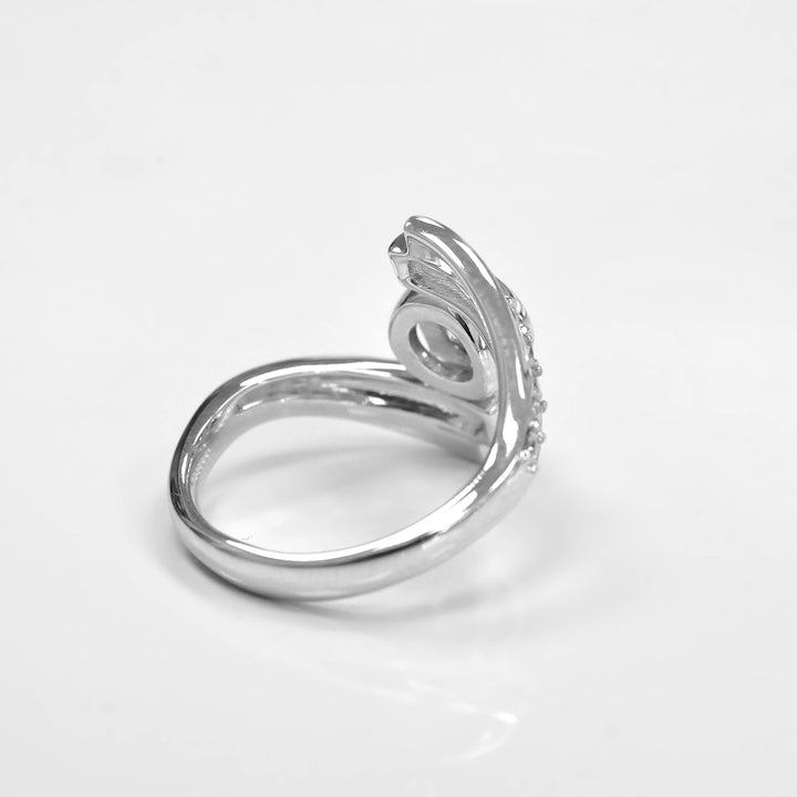 Round Unique Engagement Diamond Ring in White Gold