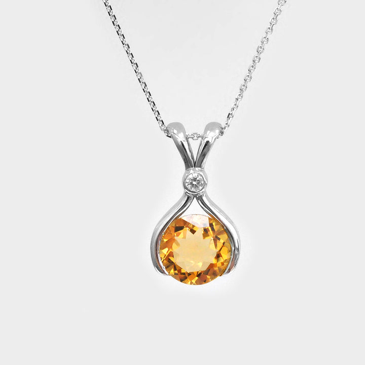 Citrine Pendant Necklace in White Gold and Diamond