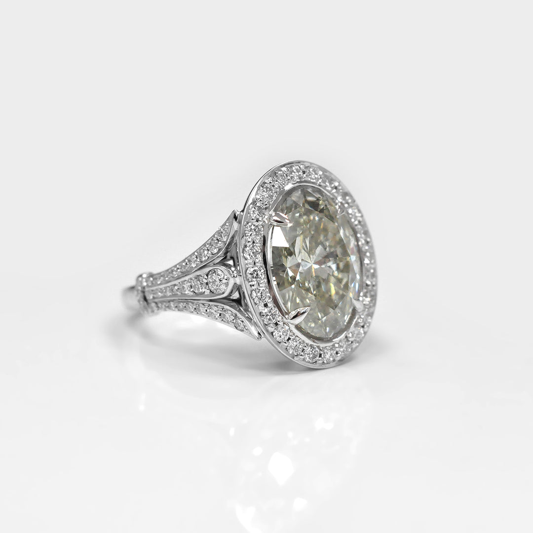 5 Carat Diamond Ring in 18K White Gold