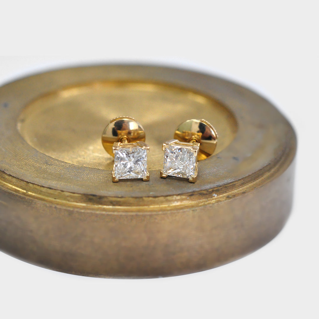 White Diamonds Princess cut Yellow gold Stud Earrings
