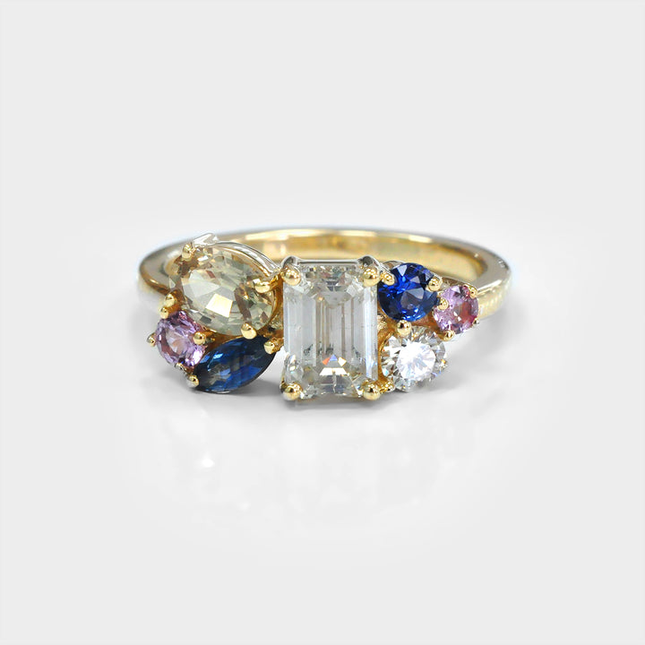 Sapphires &amp; Diamond yellow gold cluster ring
