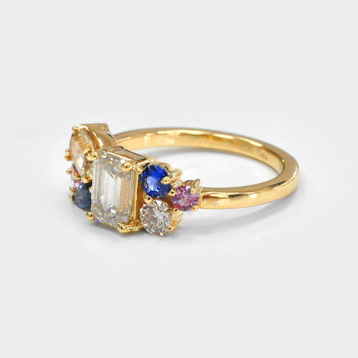 Sapphires &amp; Diamond yellow gold cluster ring