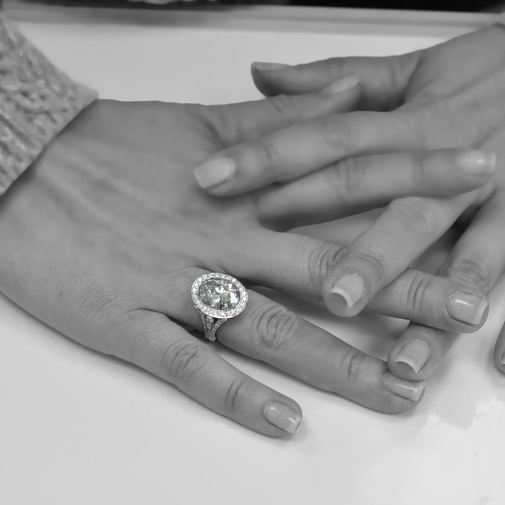 5 Carat Diamond Ring in 18K White Gold