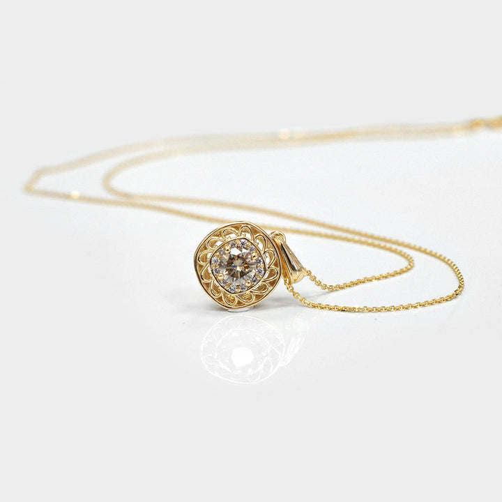 Fancy Brown Round Shape Diamond Pendant in Yellow Gold