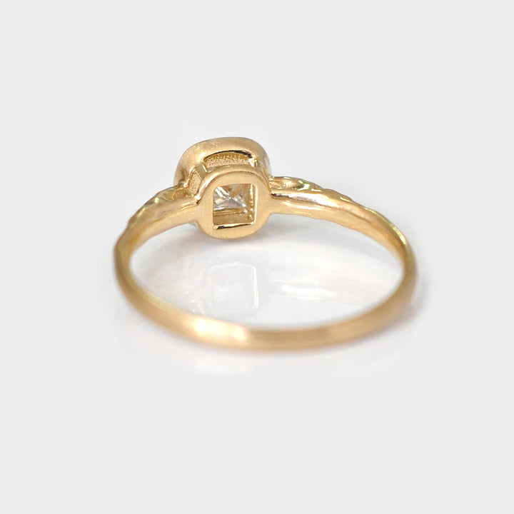 Princess cut Diamond Bezel Set  Yellow Gold ring