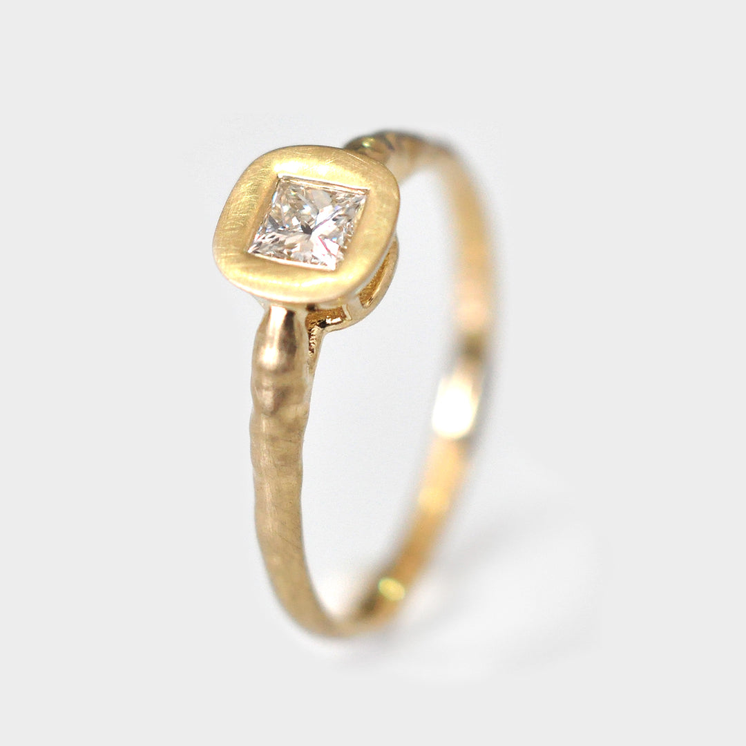 Princess cut Diamond Bezel Set  Yellow Gold ring