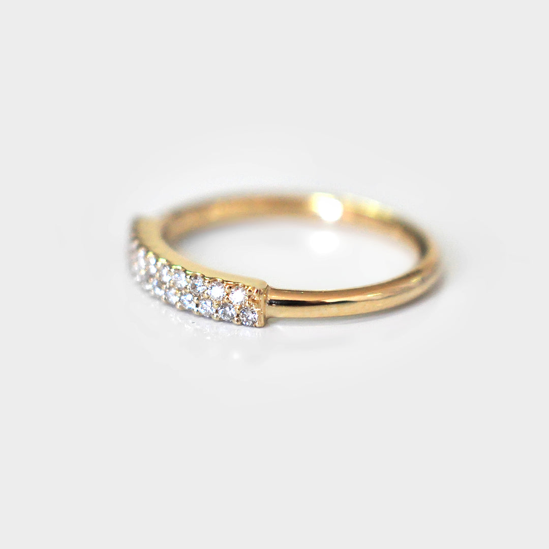 Dainty Diamond Ring in Yellow Gold