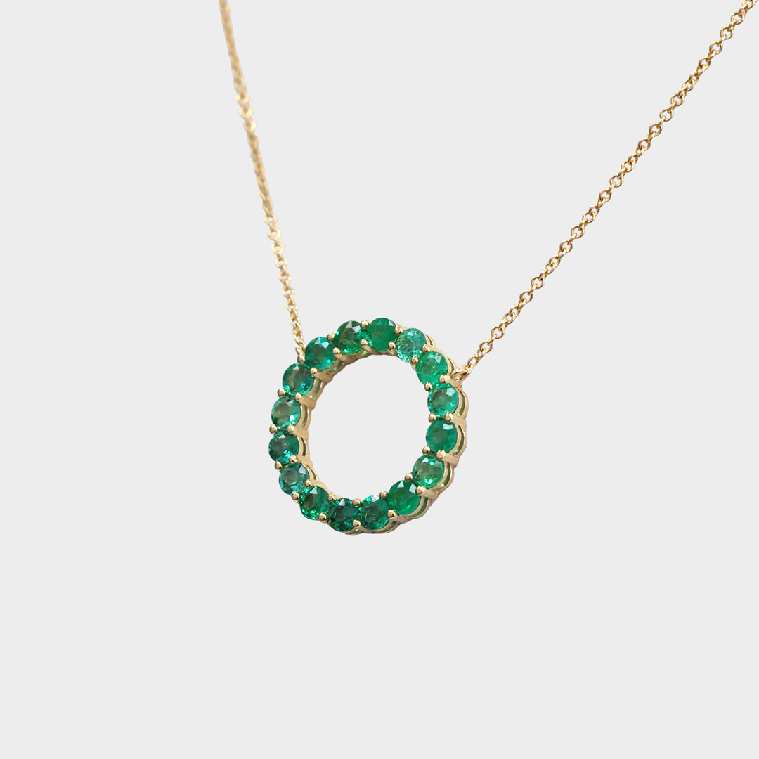 Green Emeralds Circle Necklace in Yellow Gold