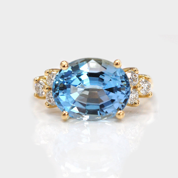 Top Quality Aquamarine and 6 Diamonds Statement Ring