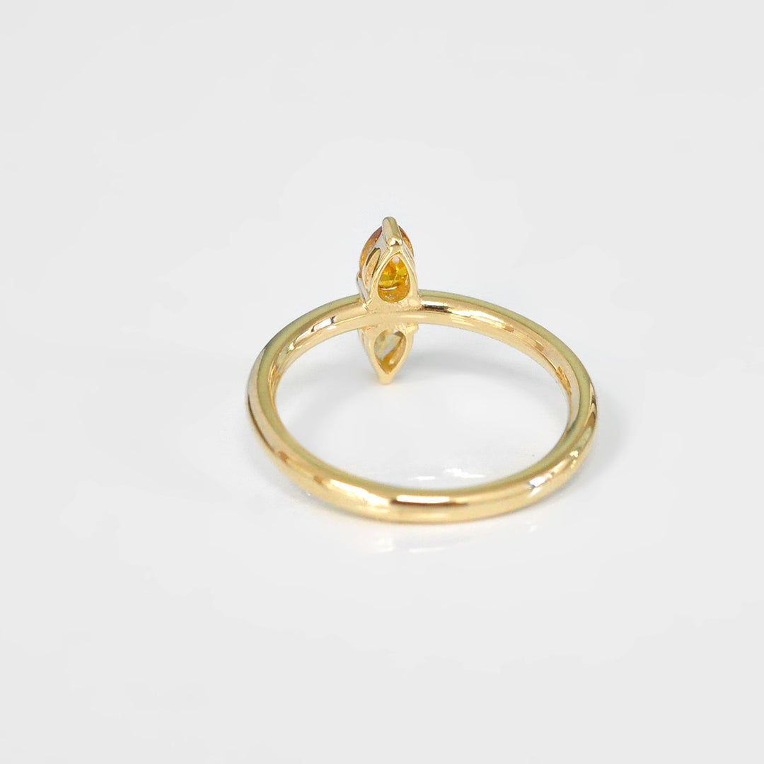 Double Pear Shape Yellow and Orange Diamonds Ring