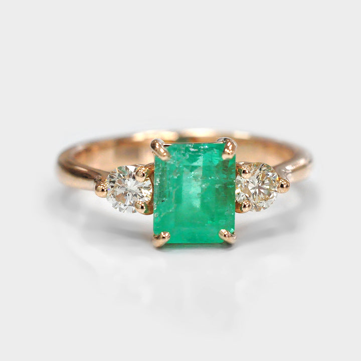 Green Emerald and Six Side Diamonds Rose Gold Ring