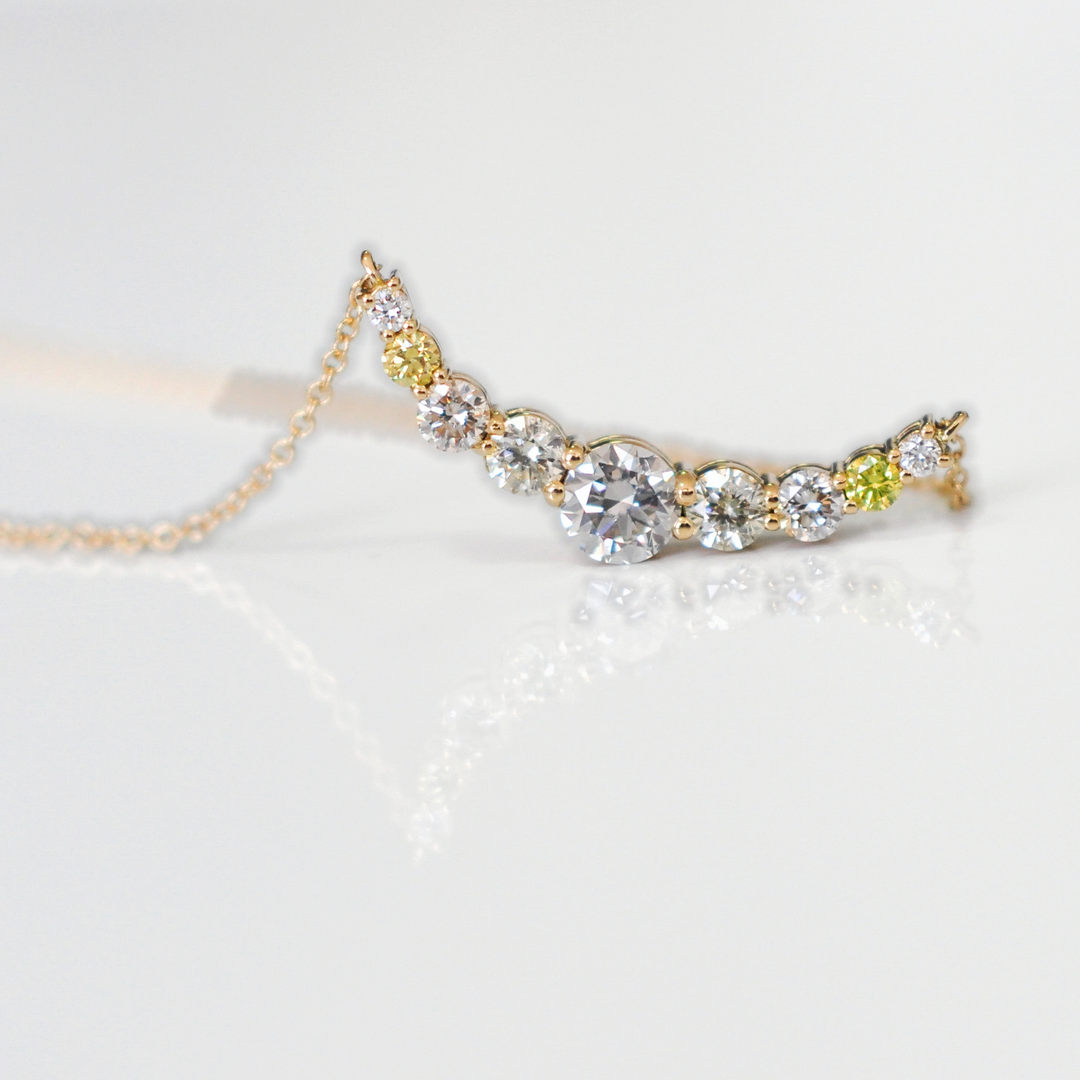 WHITE AND YELLOW DIAMONDS necklace