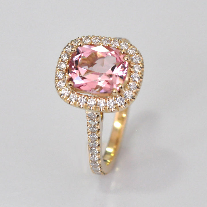 Yellow Gold Pink Tourmaline &amp; Diamonds Ring
