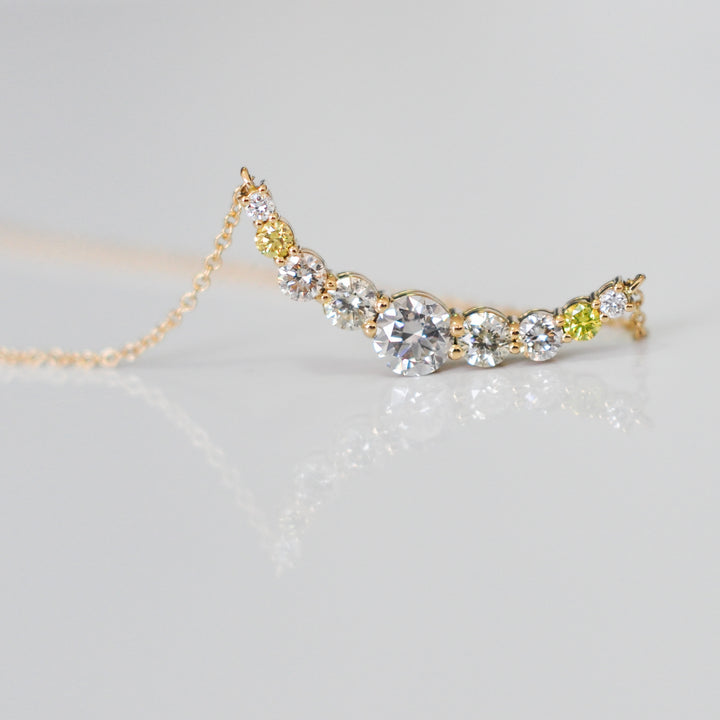 WHITE AND YELLOW DIAMONDS necklace