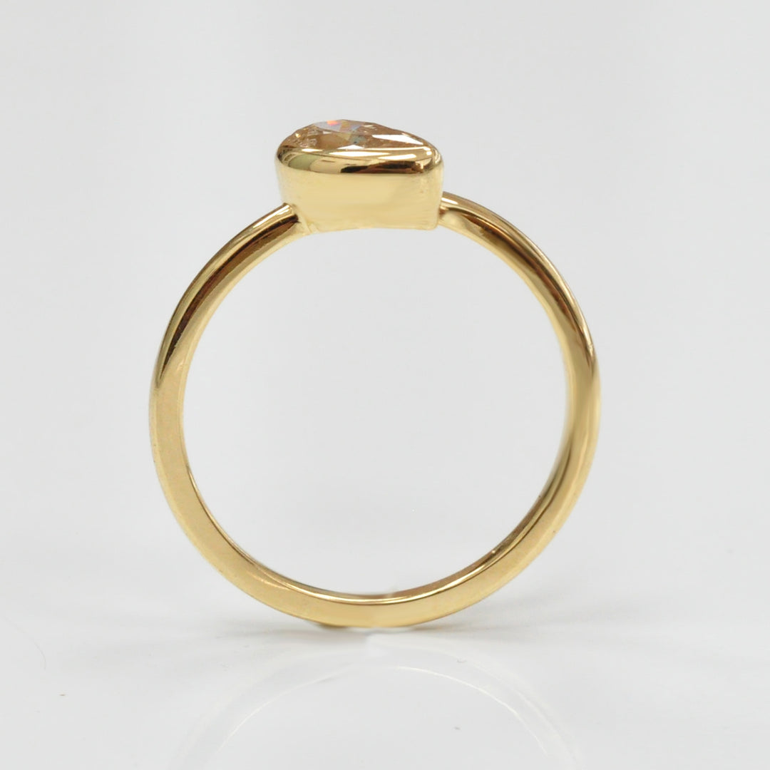 YELLOW GOLD pear shape diamond Ring