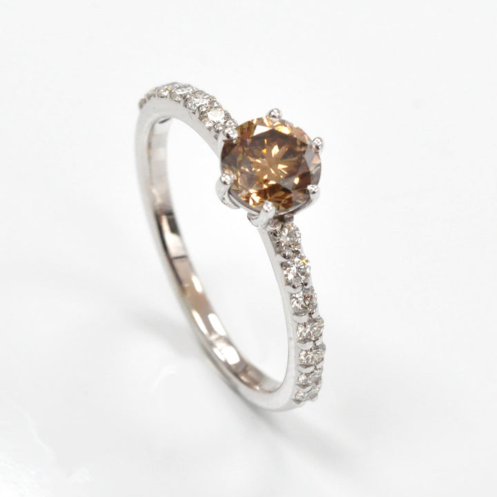 FANCY BROWN DIAMOND &amp; WHITE side diamonds 6 prongs ring