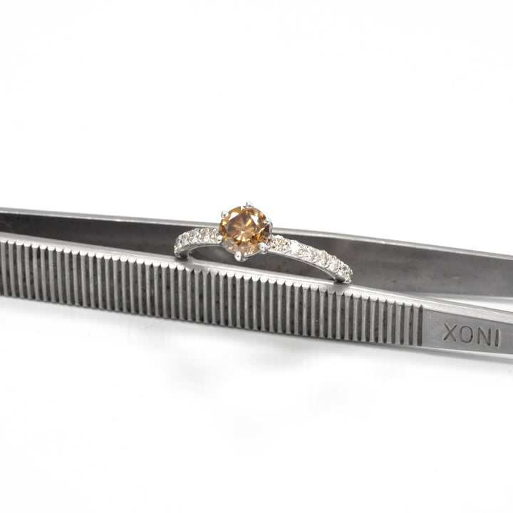 FANCY BROWN DIAMOND &amp; WHITE side diamonds 6 prongs ring