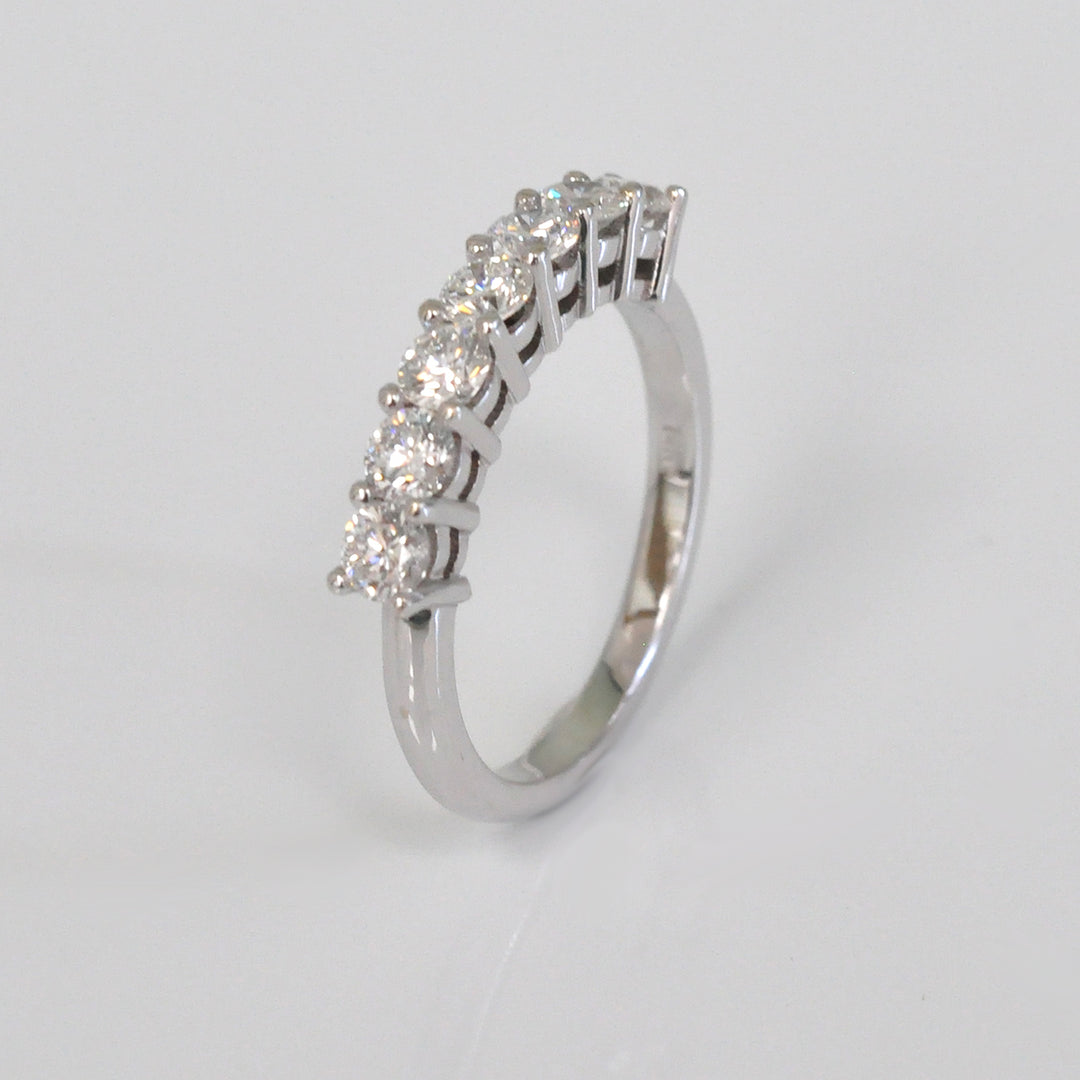 white gold 7 Stones Diamond Ring (0.9ct. tw.)